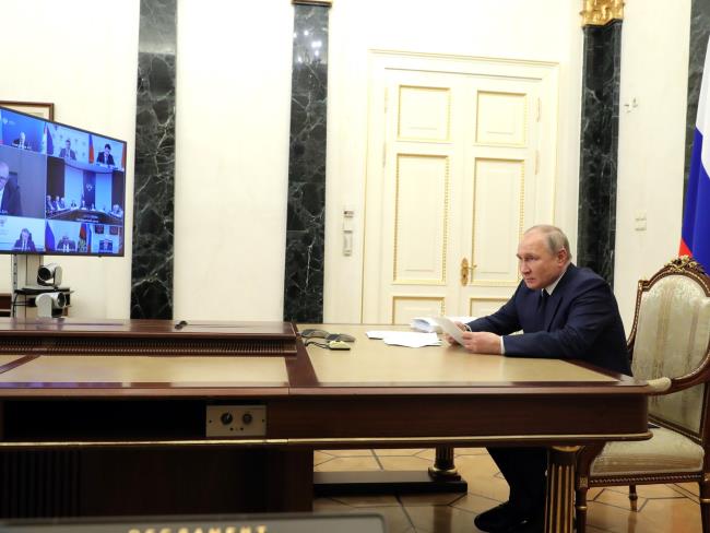 Путин объявил о перемирии на время празднования 80-летия Победы. МИД Украины: «Зачем ждать?»