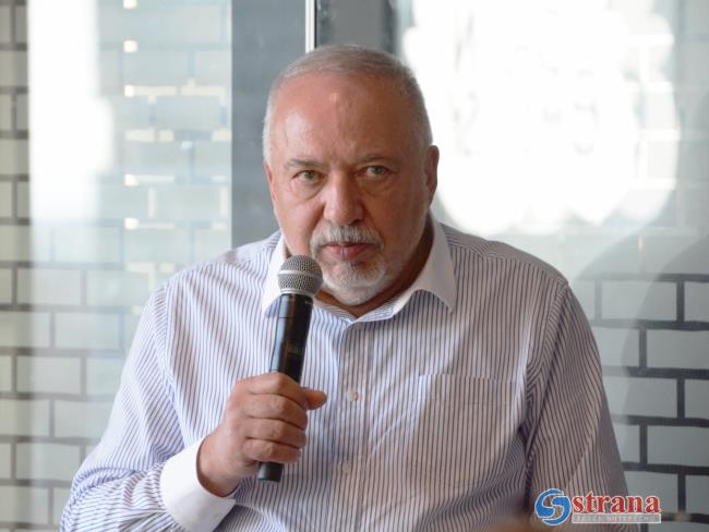 Либерман пообещал независимую комиссию по расследованию 7 октября