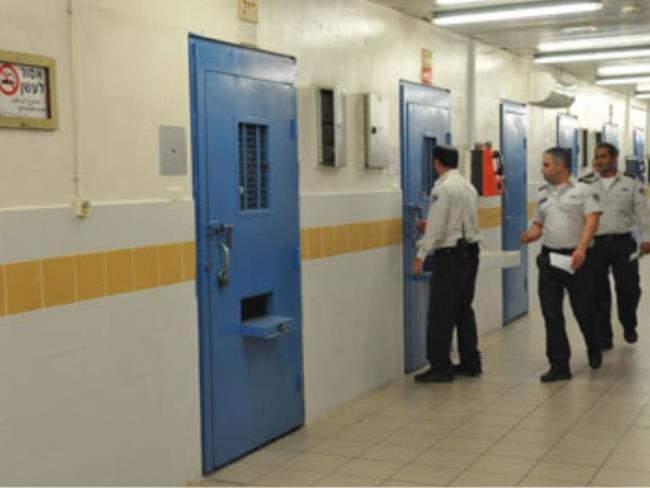 Чрезвычайная ситуация в тюрьме «Эшель»: посетители прорвались без досмотра