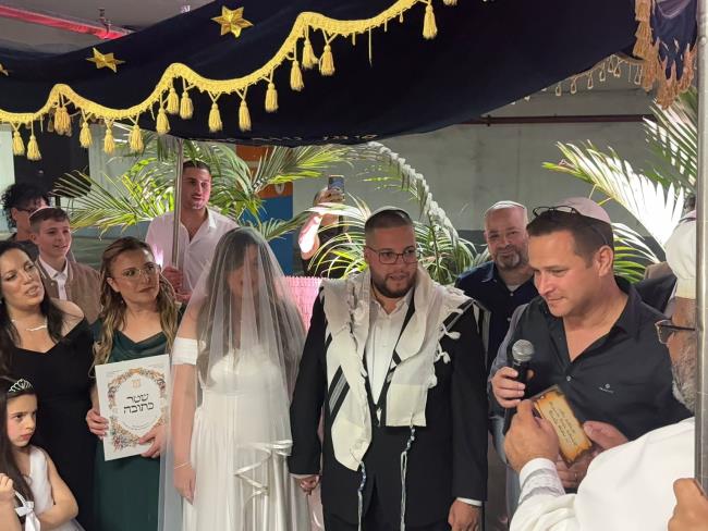 Любовь побеждает войну: свадьба на подземном паркинге