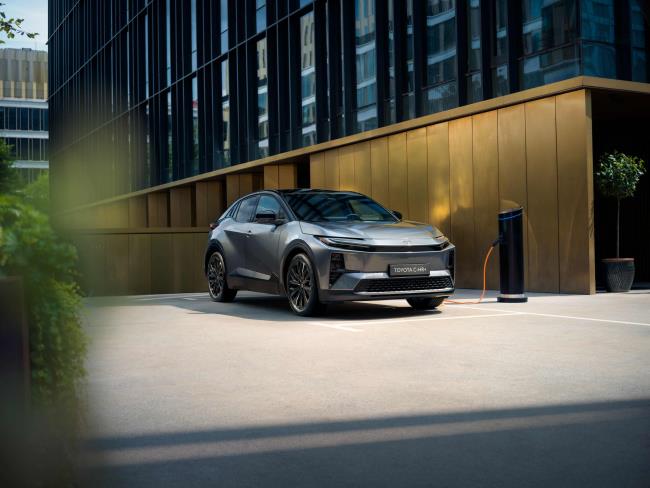 Toyota C-HR+ : новый электромобиль Toyota прибыл в Израиль прямиком из Японии
