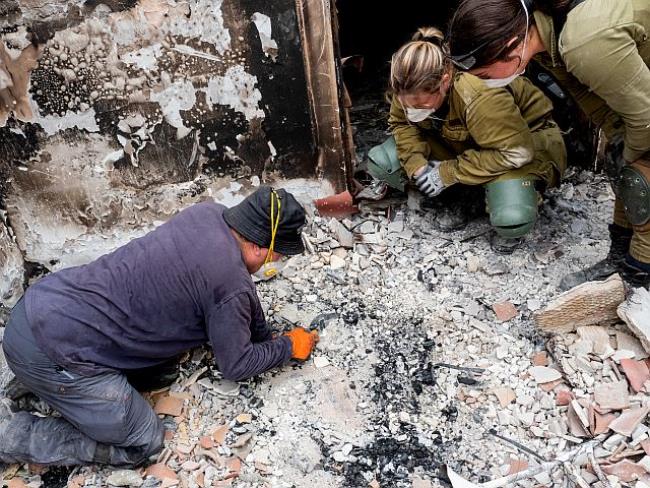 «Просеиватели»: археологи привлечены к поиску останков израильтян около границы с Газой