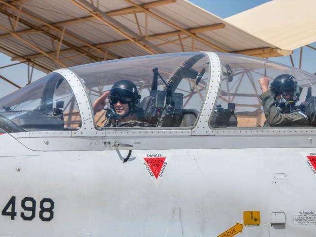 Главный сефардский раввин Израиля на встрече с летчиками: «Это заповеданная война»