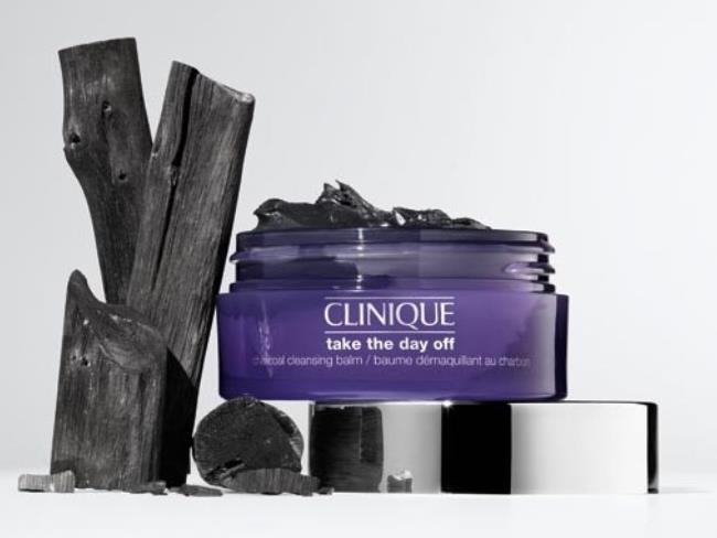 Детокс для кожи лица и век – новое средство от Clinique для снятия стойкого макияжа и глубокого очищения 